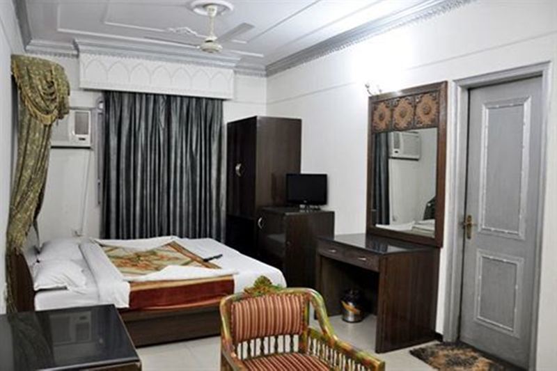 Hotel Maurya Heritage Új-Delhi Kültér fotó